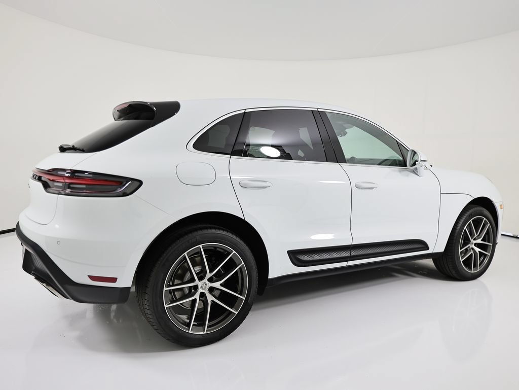 New 2026 Porsche Macan AWD/4WD image 7