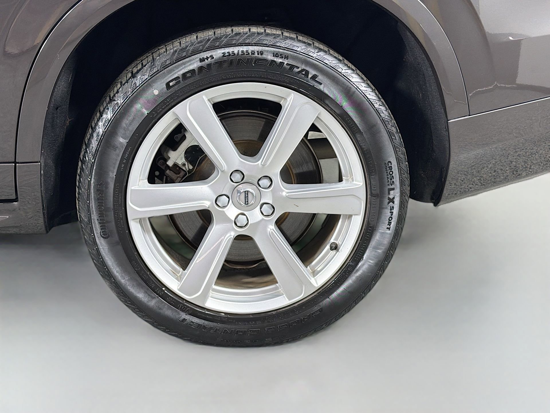 Certified 2023 Volvo XC90 B5 Core image 32