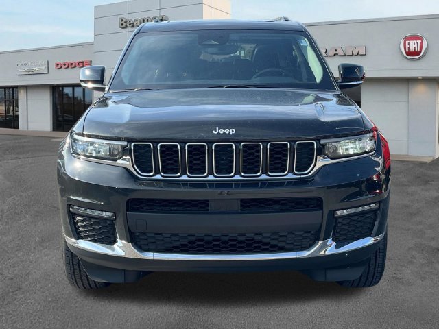 Used 2022 Jeep Grand Cherokee L Limited AWD/4WD image 2