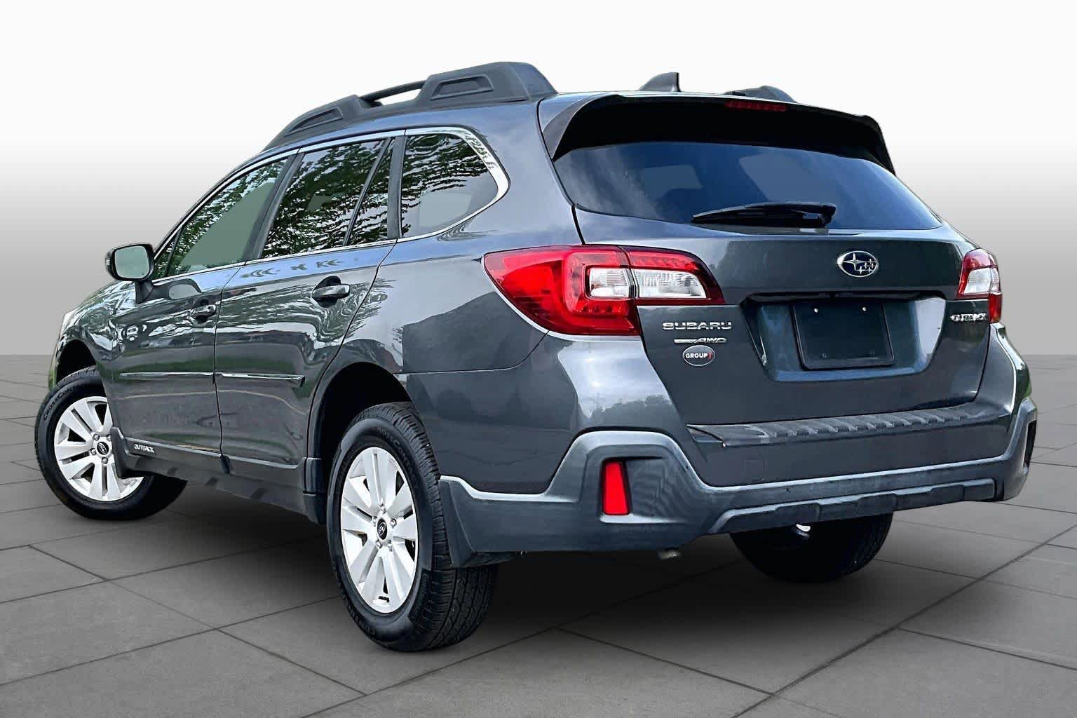 Used 2018 Subaru Outback 2.5i Premium AWD/4WD image 12