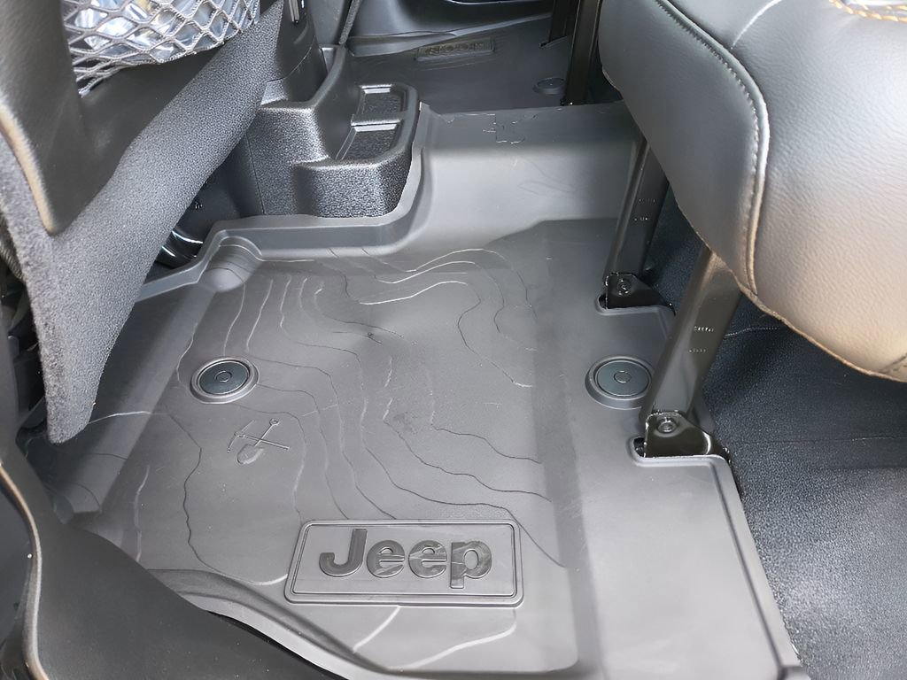 New 2025 Jeep Wrangler Sahara image 24