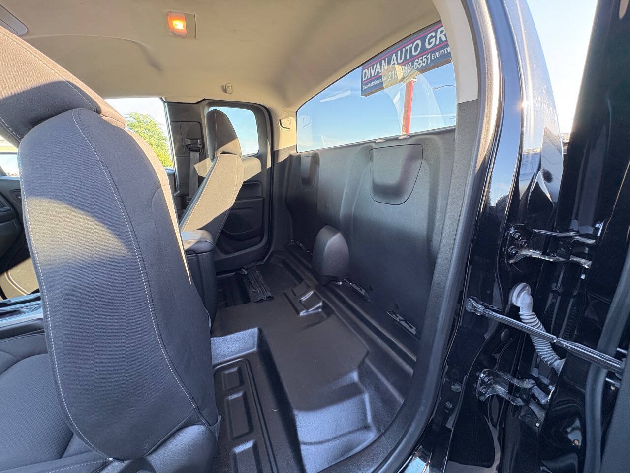 Used 2021 Chevrolet Colorado LT w/ Fleet Safety Package RWD image 10