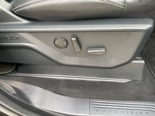 Certified 2025 Ford Expedition Max Platinum image 44