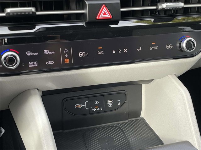 New 2026 Kia Sportage EX w/ EX Panorama Roof Package image 36