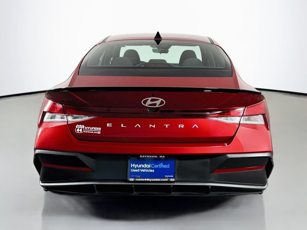 Used 2025 Hyundai Elantra Sport FWD image 7
