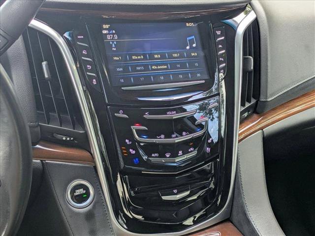 Used 2019 Cadillac Escalade Luxury AWD/4WD image 15
