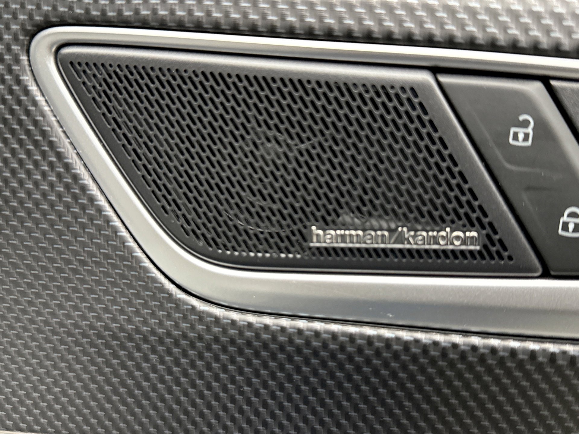 Used 2024 Volkswagen Atlas Cross Sport SEL Premium R-Line image 17