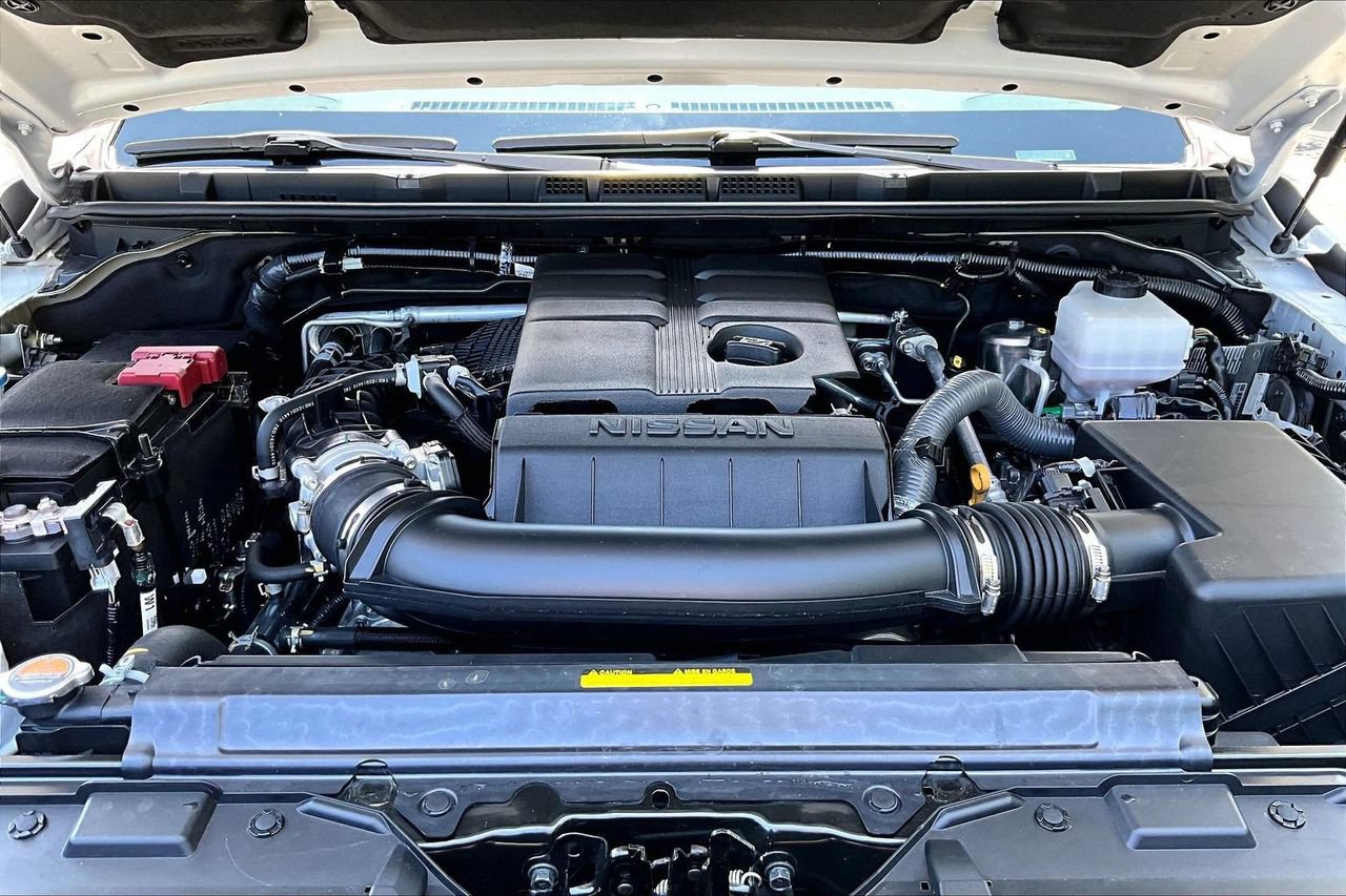 Used 2025 Nissan Frontier SV RWD image 34