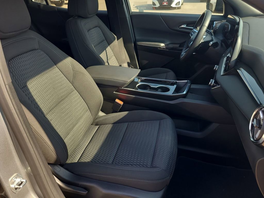 Certified 2025 Chevrolet Equinox LT image 29