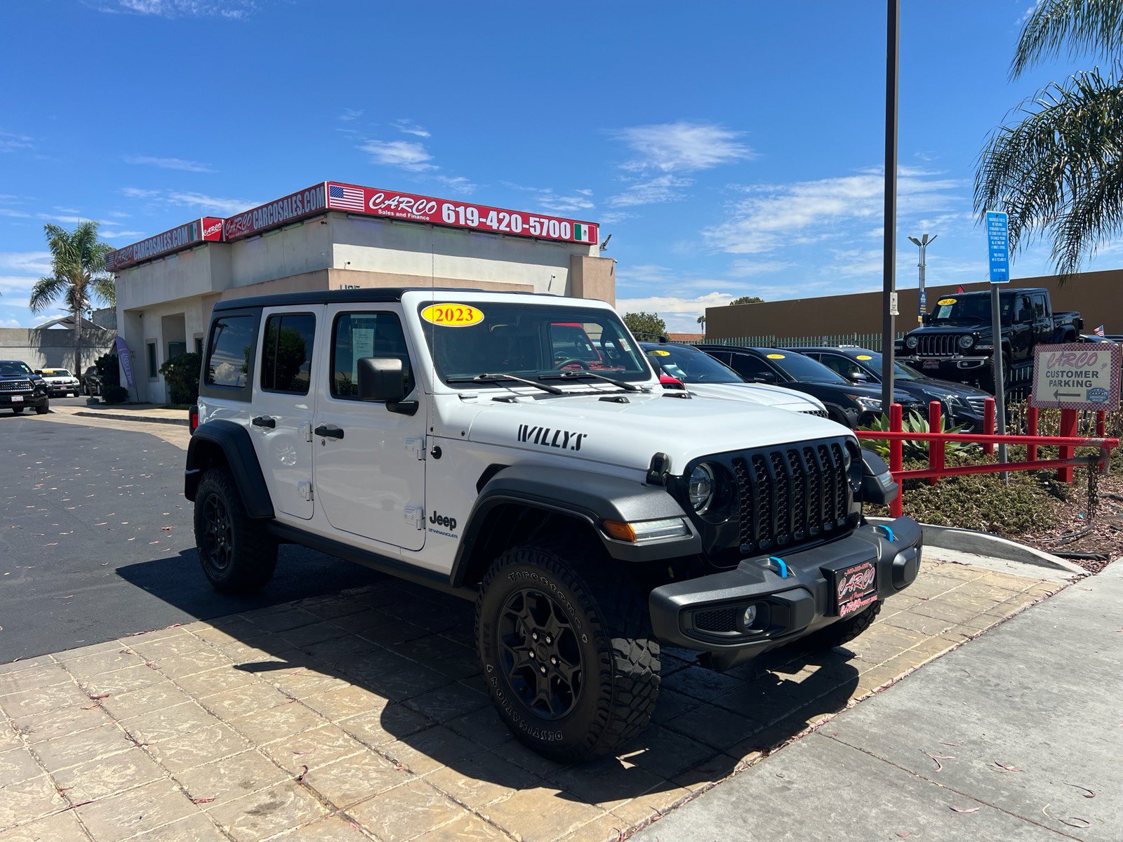 Used 2023 Jeep Wrangler Unlimited w/ Convenience Group AWD/4WD image 2