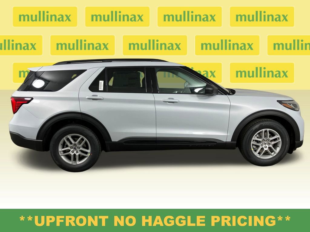 New 2026 Ford Explorer Active image 2