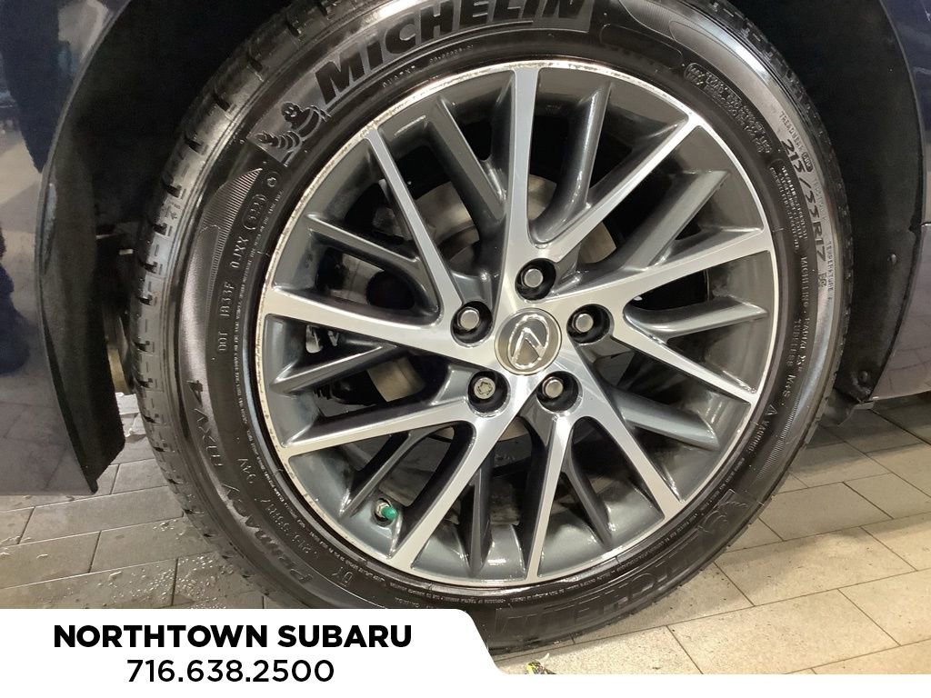 Used 2018 Lexus ES 350 w/ Luxury Package w/Wood Trim image 26