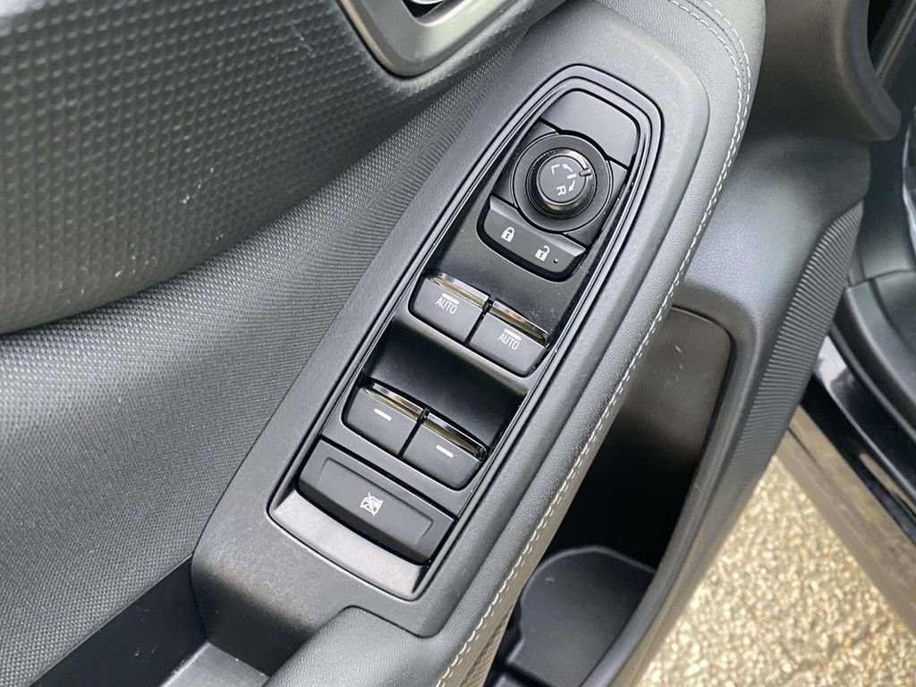 Used 2023 Subaru Forester Premium image 17