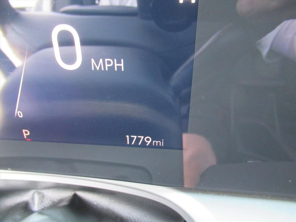 Used 2026 Buick Encore GX Sport Touring w/ Advanced Technology Package image 25