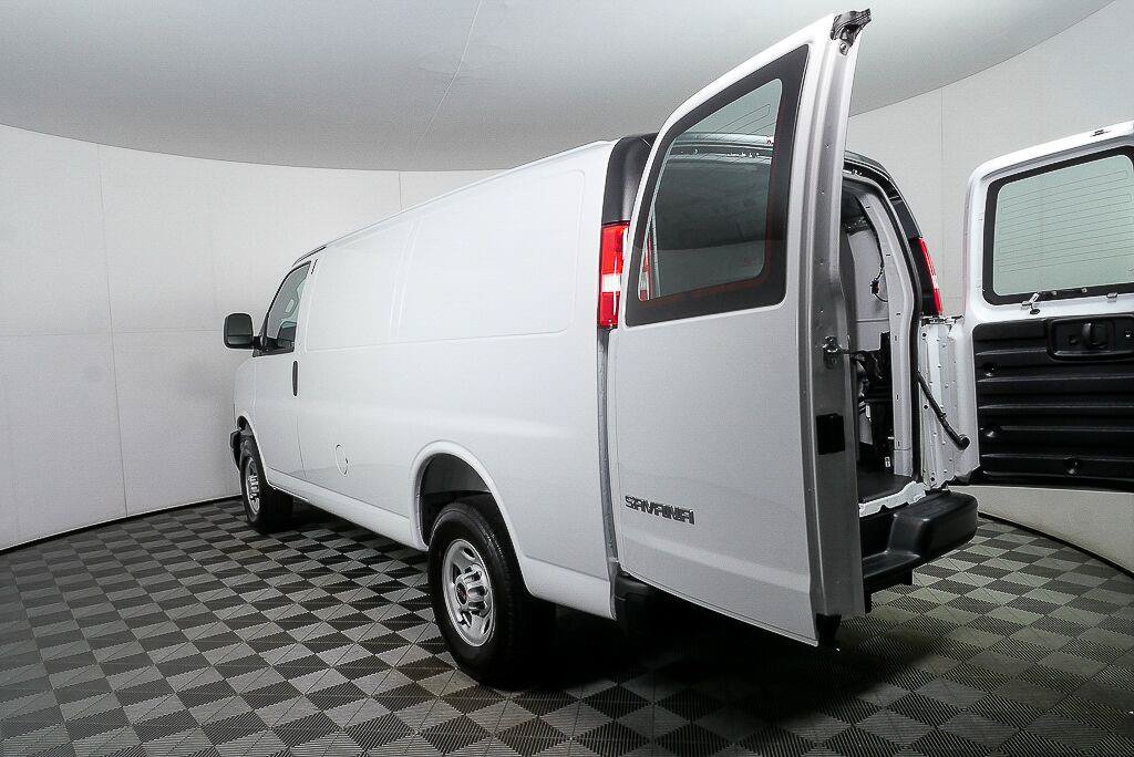 New 2025 GMC Savana 2500 w/ Driver Convenience Package RWD image 26