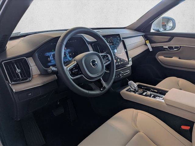 New 2026 Volvo XC90 B5 Plus w/ Protection Package AWD/4WD image 3