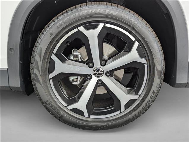 New 2026 Volkswagen Tiguan SE image 9