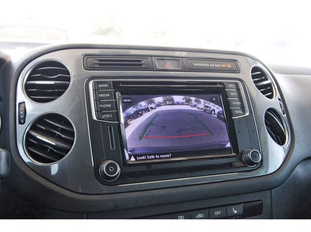 Used 2017 Volkswagen Tiguan S FWD image 23