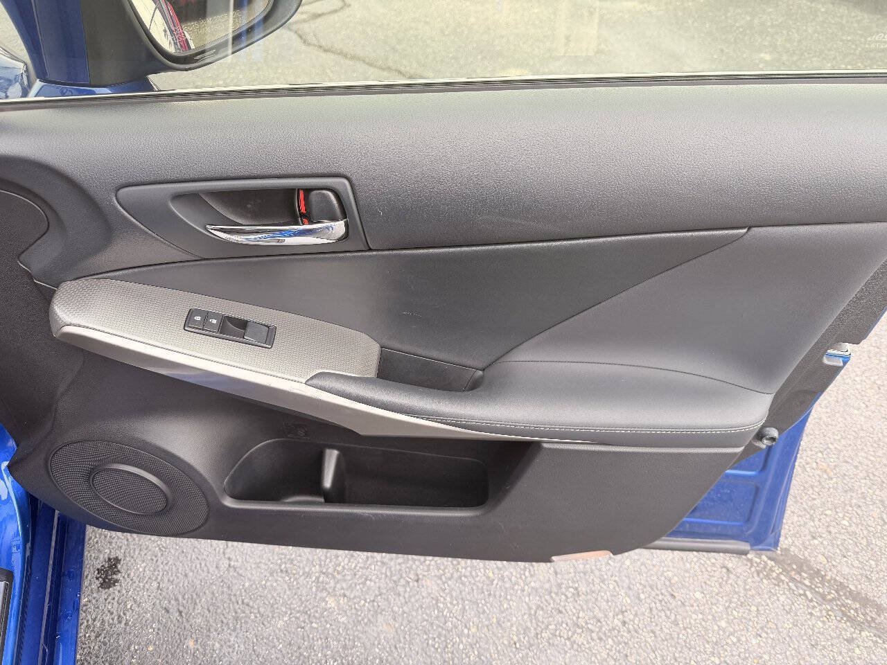 Used 2016 Lexus IS 350 w/ F Sport Package RWD image 19