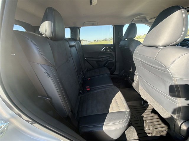 Used 2024 Mitsubishi Outlander SE image 26