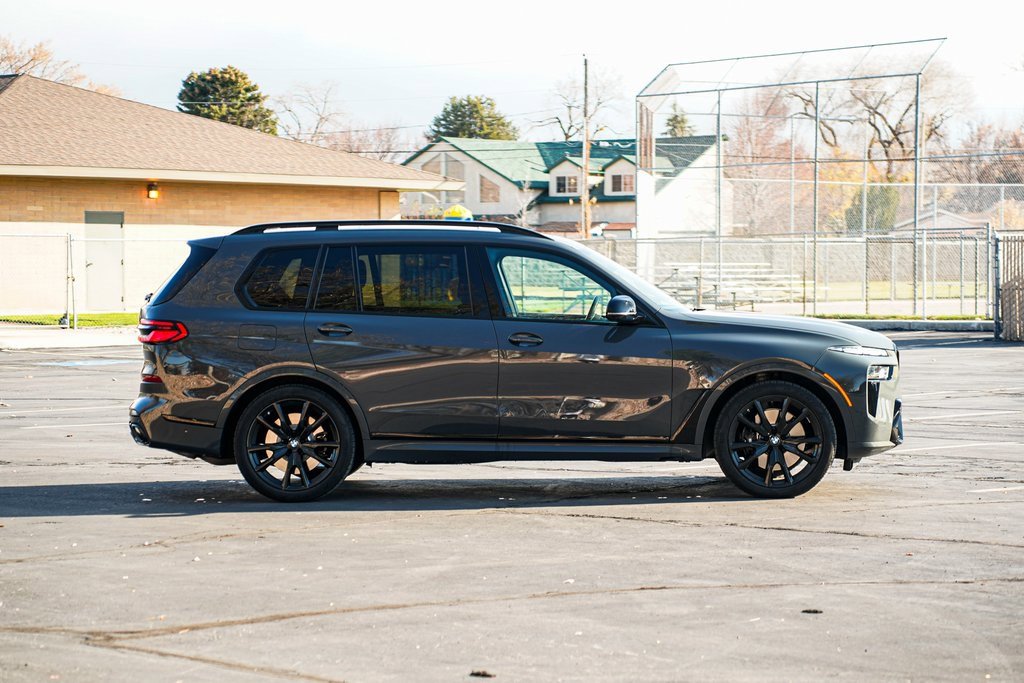 Certified 2025 BMW X7 M60i image 4