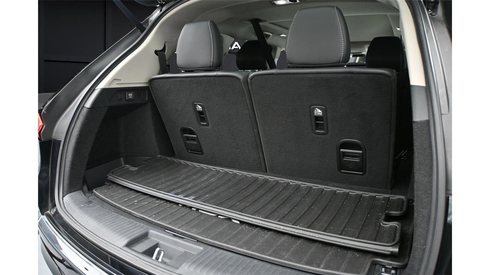 Certified 2024 Acura MDX SH-AWD w/ Technology Package image 9