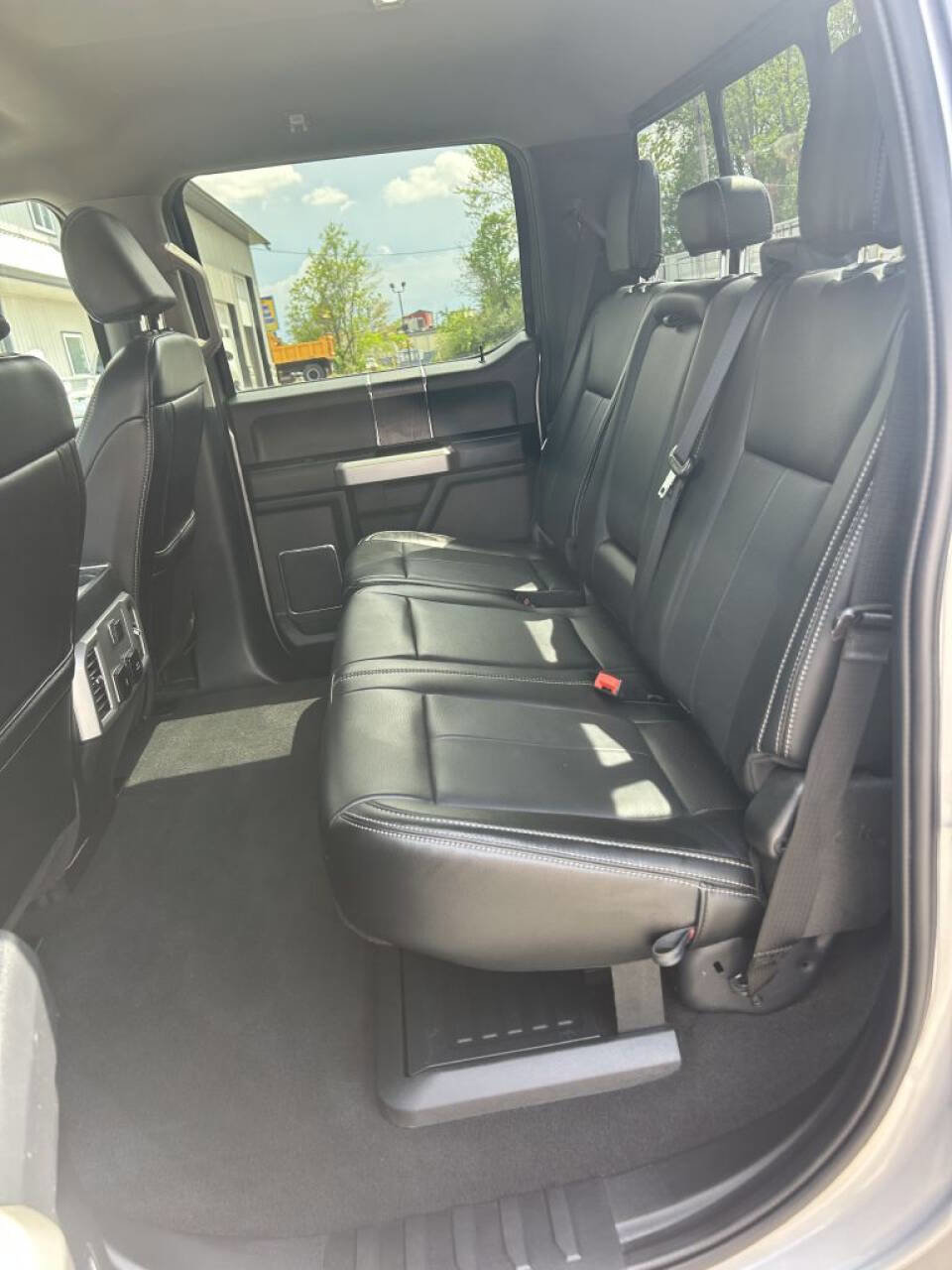 Used 2021 Ford F250 Lariat w/ Lariat Ultimate Package AWD/4WD image 23