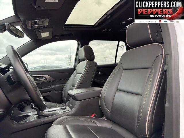 Used 2023 Chevrolet Traverse Premier w/ Redline Edition image 9