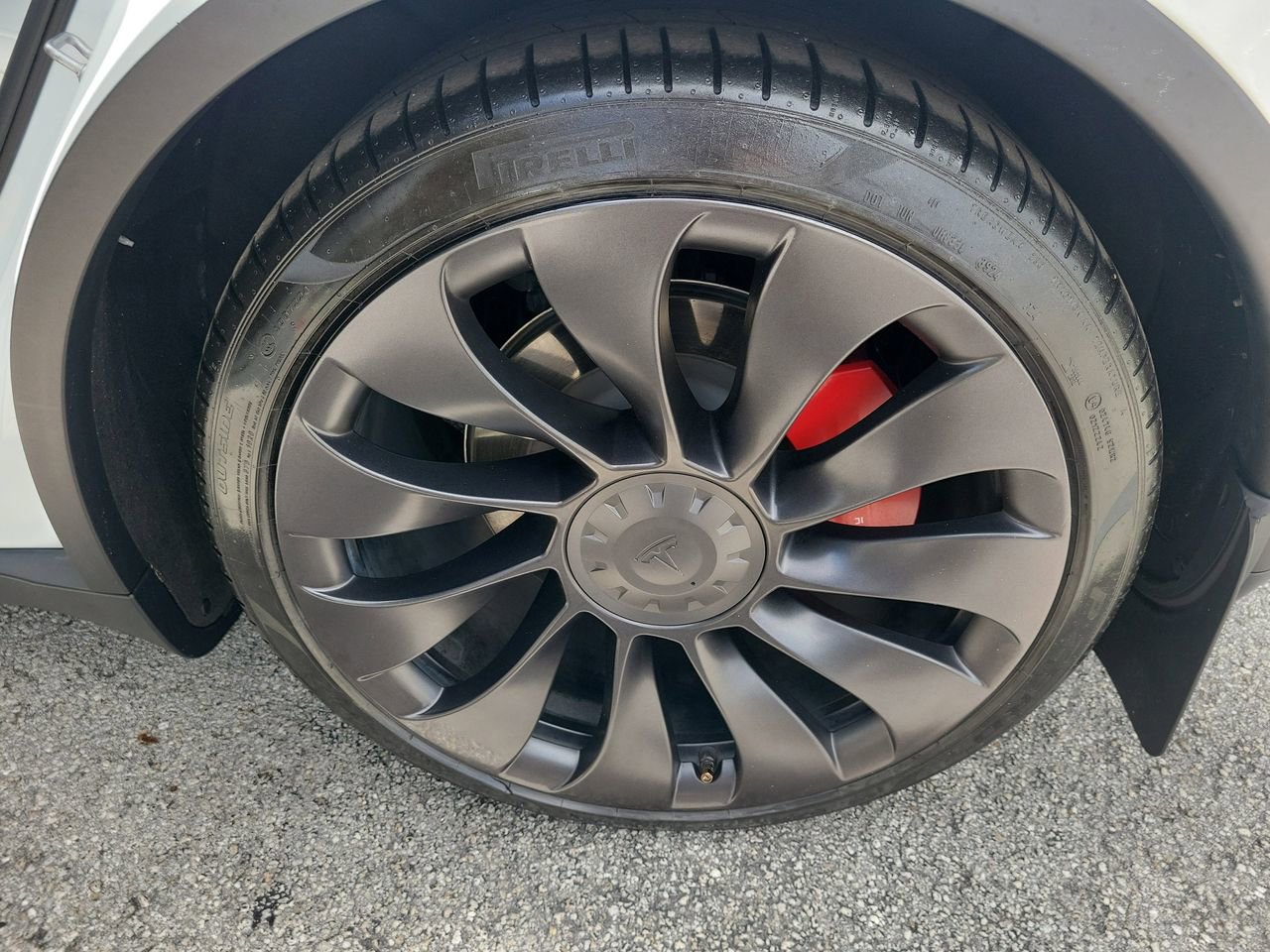 Used 2022 Tesla Model Y Performance image 13