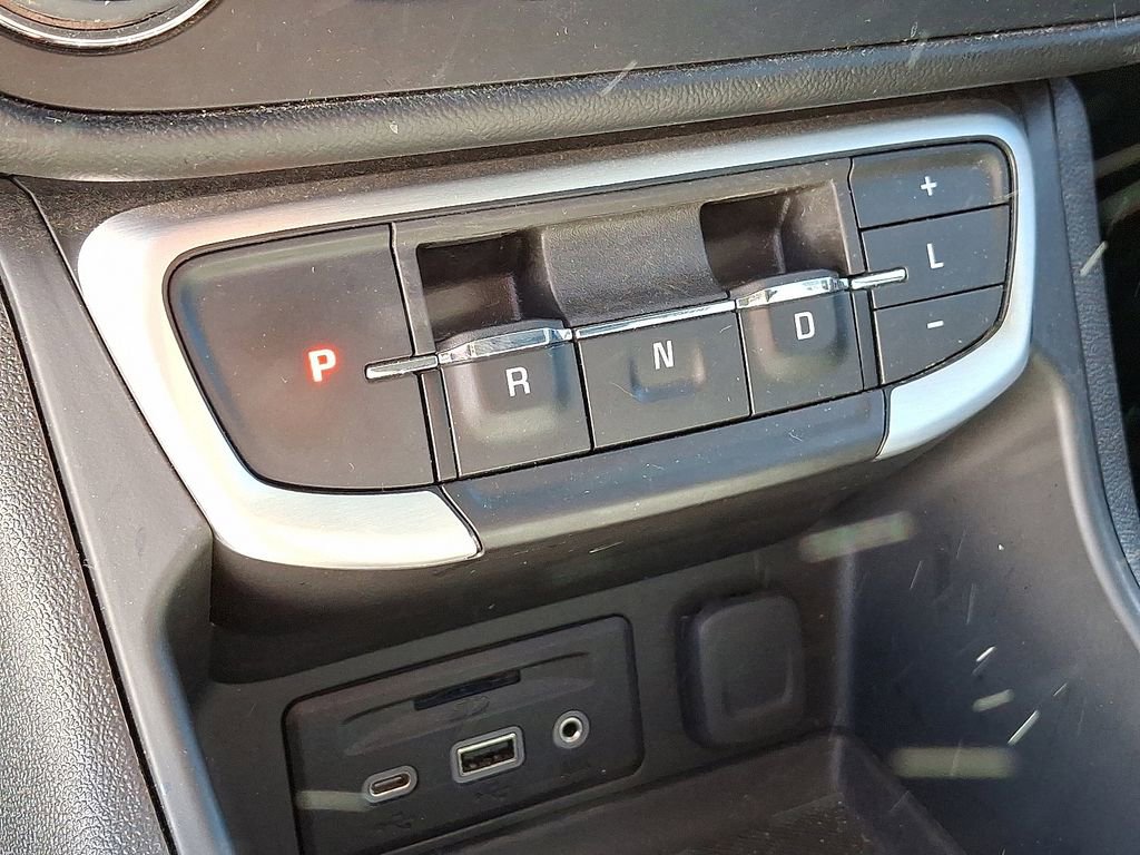 Used 2022 GMC Terrain SLT image 15