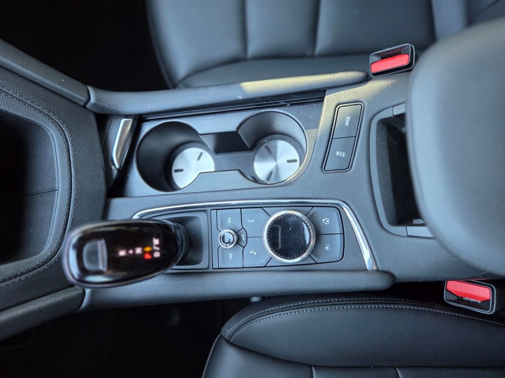 Used 2022 Cadillac XT6 Luxury w/ LPO, Floor Liner Package FWD image 25