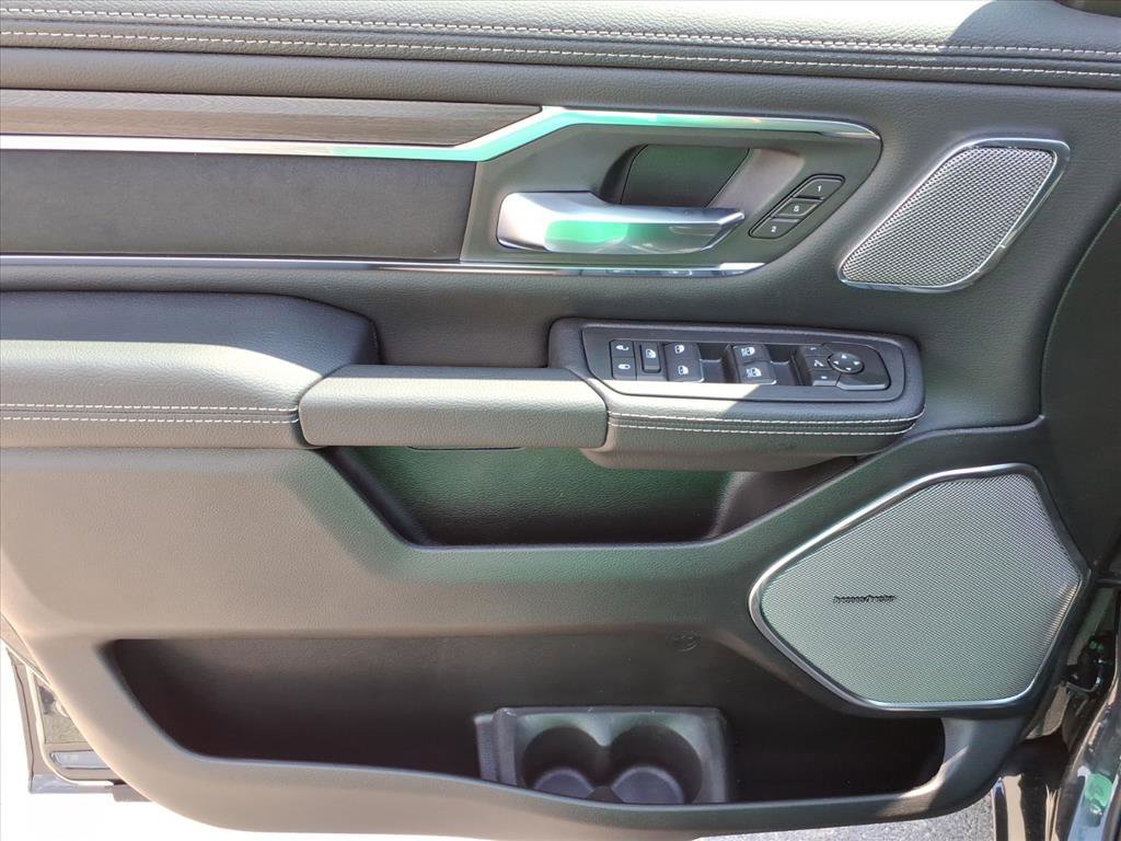New 2026 RAM 1500 Laramie AWD/4WD image 22