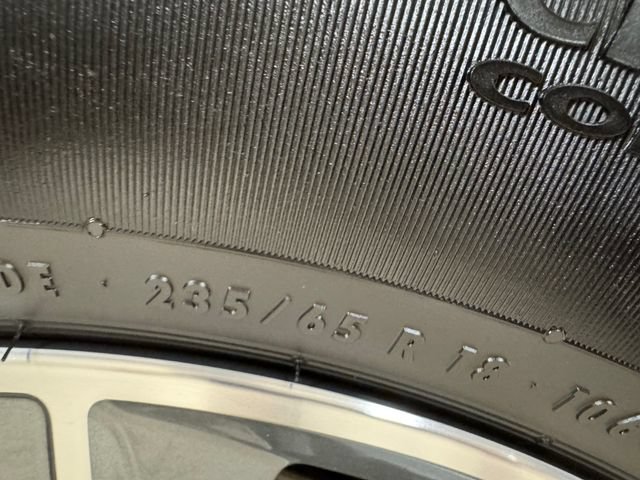 Used 2025 Chevrolet Blazer LT FWD image 22
