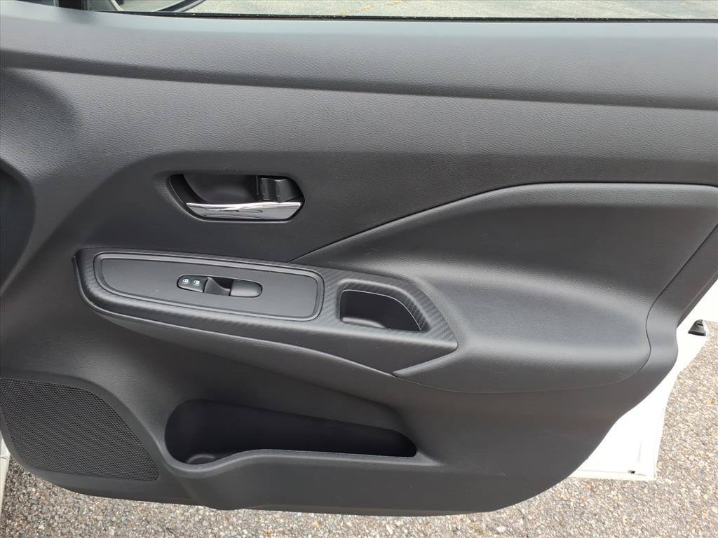 Used 2024 Nissan Versa SV FWD image 14