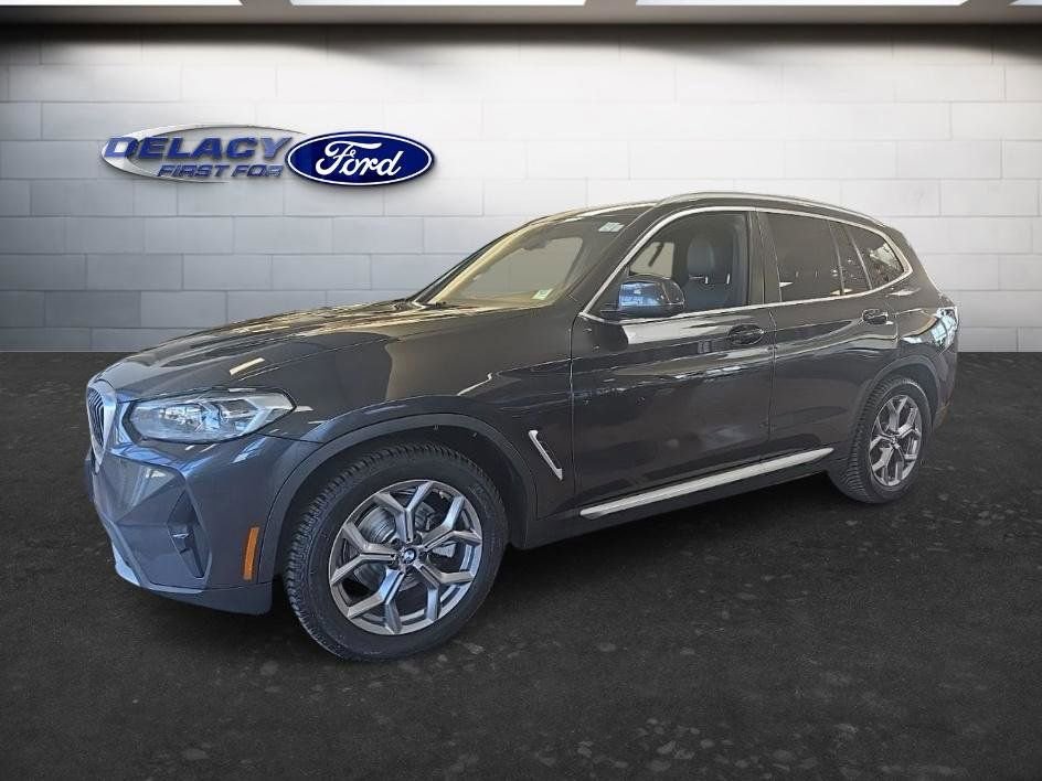 Used 2022 BMW X3 xDrive30i w/ Convenience Package image 2