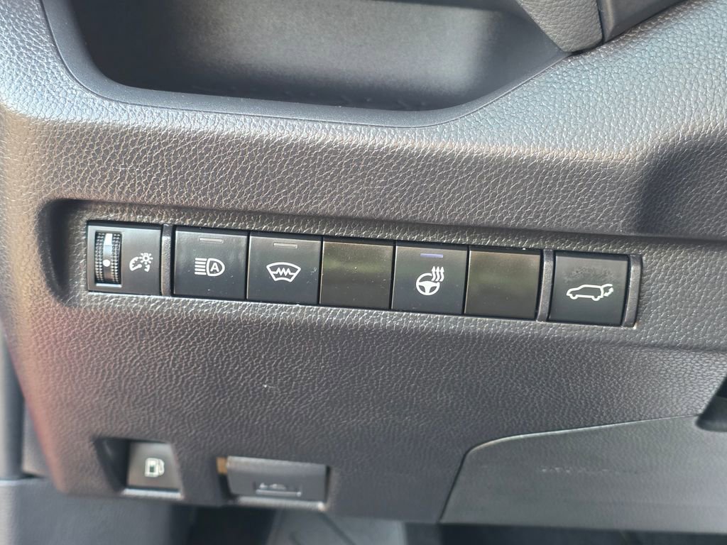 Used 2024 Toyota RAV4 XLE w/ Convenience Package AWD/4WD image 14