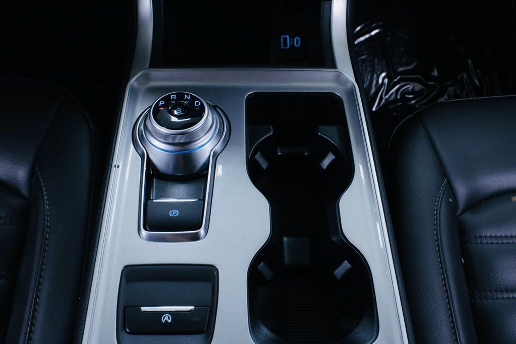 Used 2024 Ford Edge SEL image 16