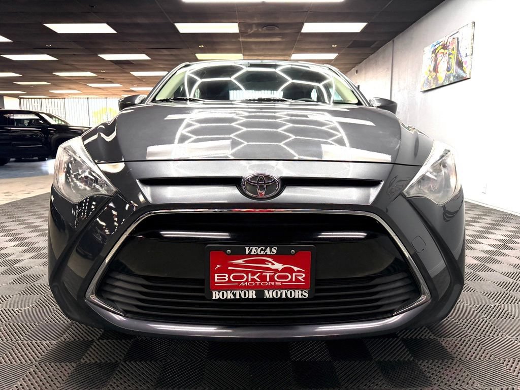 Used 2017 Toyota Yaris iA FWD image 3