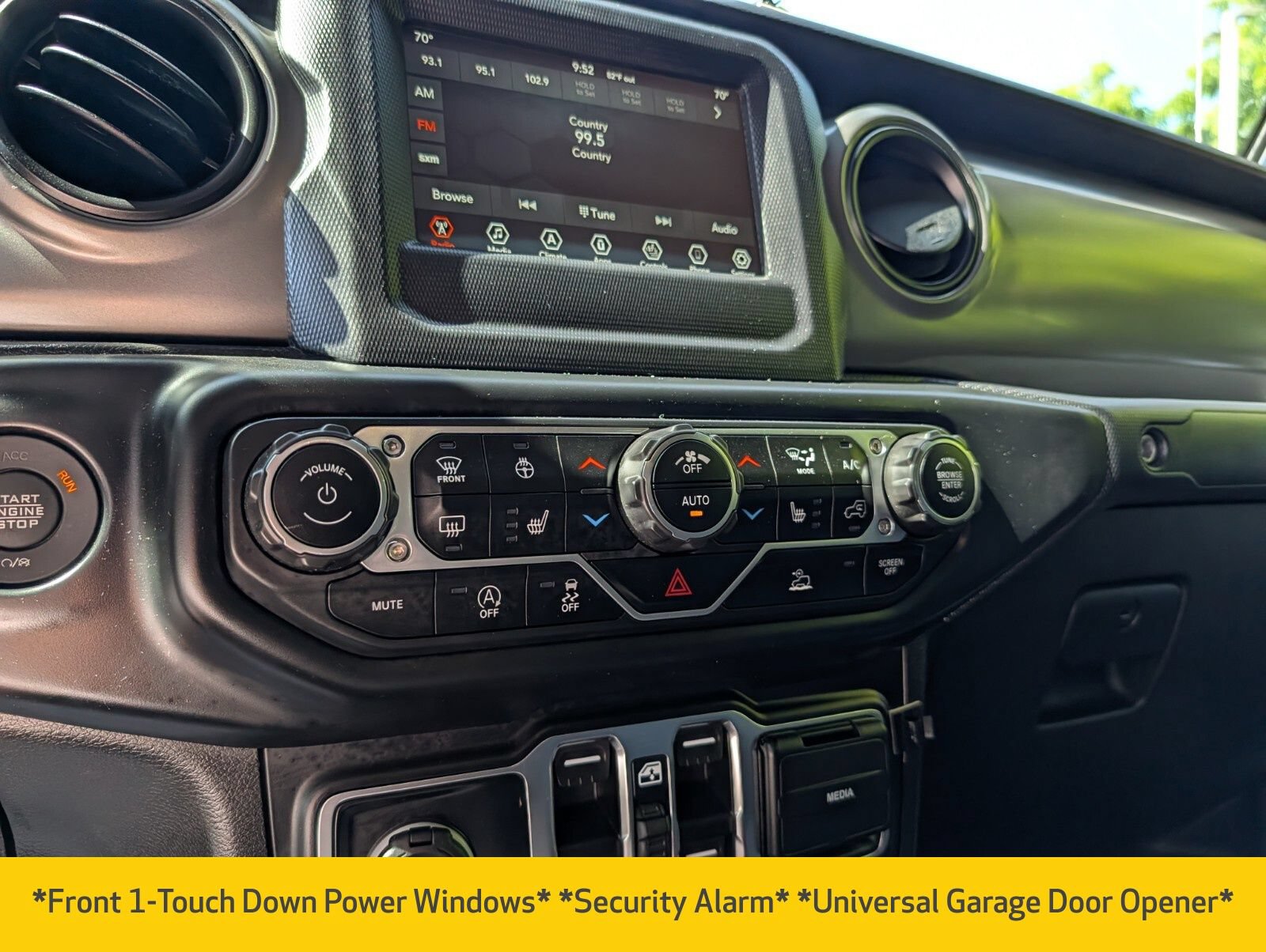 Used 2023 Jeep Gladiator Sport AWD/4WD image 6