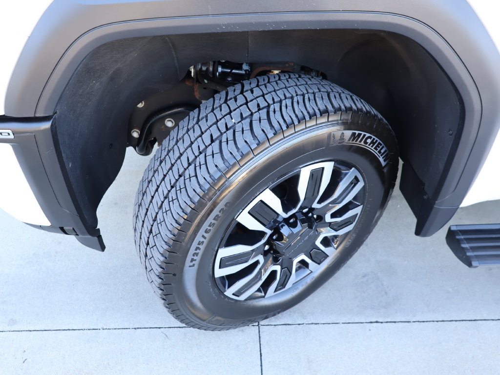 Certified 2024 GMC Sierra 2500 Denali Ultimate AWD/4WD image 50