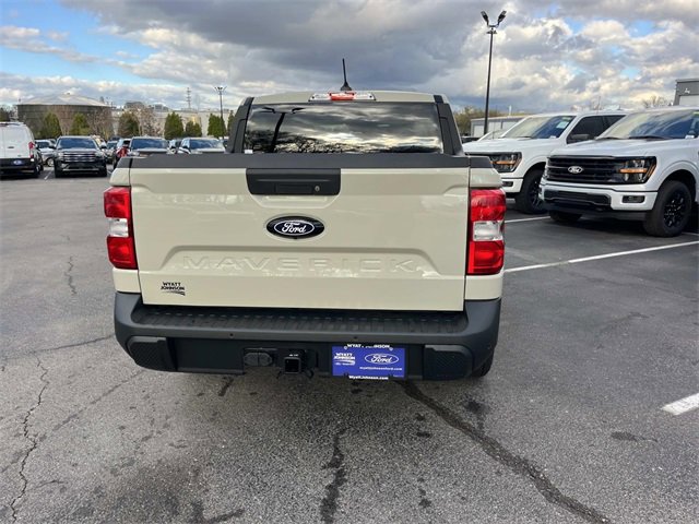 New 2025 Ford Maverick XLT w/ XLT Luxury Package image 4