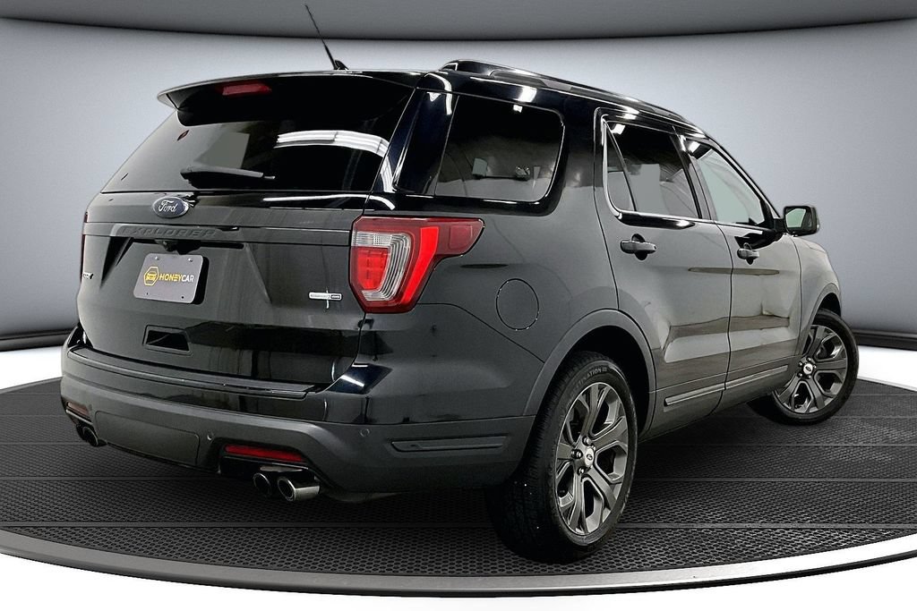 Used 2018 Ford Explorer Sport w/ Ford Safe & Smart Package AWD/4WD image 6