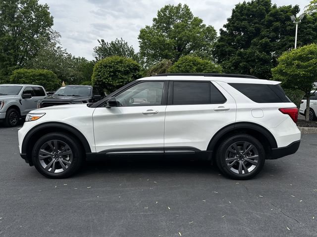 Certified 2022 Ford Explorer XLT w/ Equipment Group 202A AWD/4WD image 8