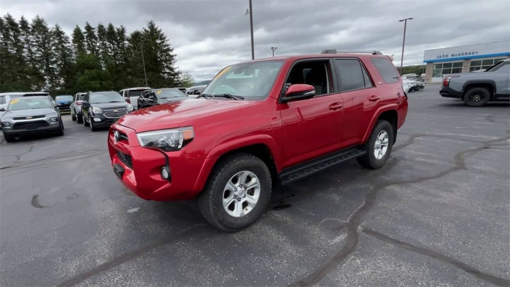 Used 2020 Toyota 4Runner SR5 Premium image 4