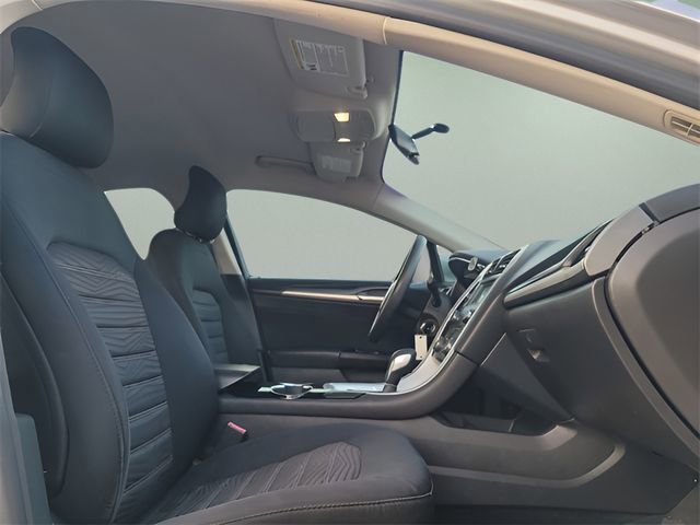 Used 2016 Ford Fusion SE FWD image 15