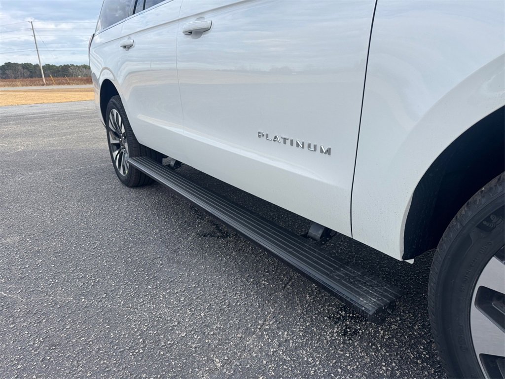 New 2026 Ford Expedition Max Platinum w/ Driver's Package image 17