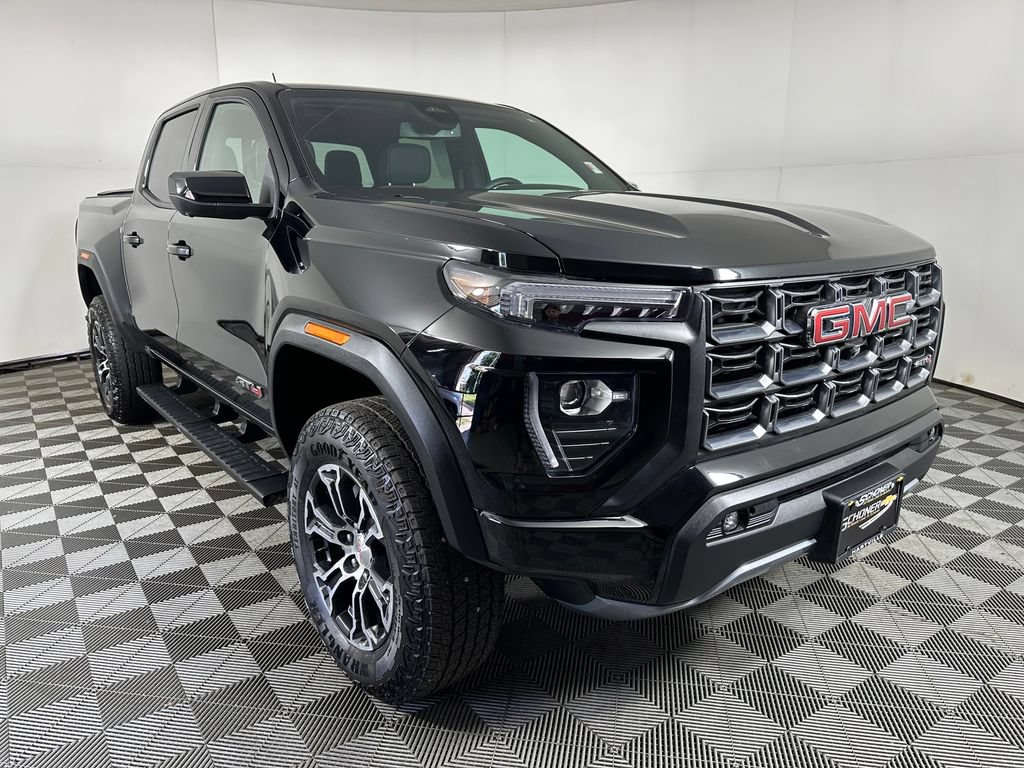 Used 2024 GMC Canyon AT4 w/ Technology Package AWD/4WD image 7