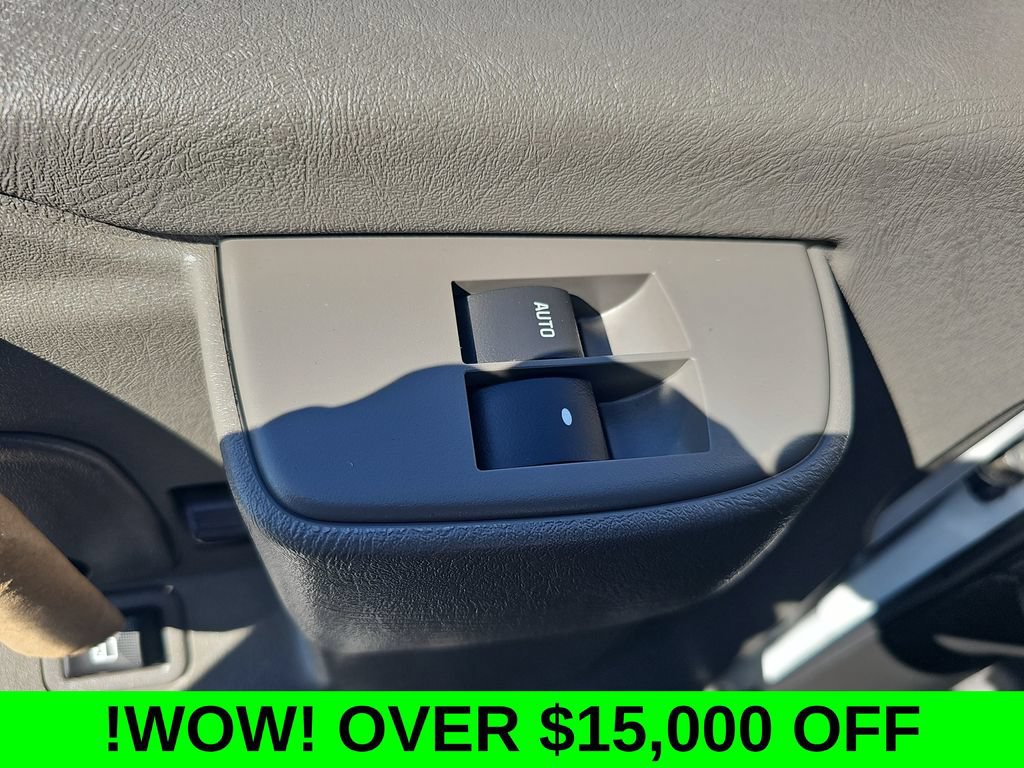 New 2023 Chevrolet Express 3500 w/ Power Convenience Package RWD image 21