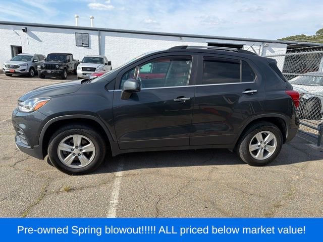 Used 2018 Chevrolet Trax LT w/ LT Convenience Package AWD/4WD image 3