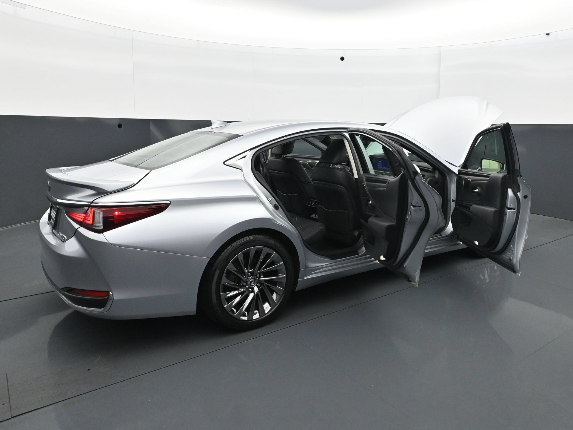 Used 2025 Lexus ES 300h FWD image 35